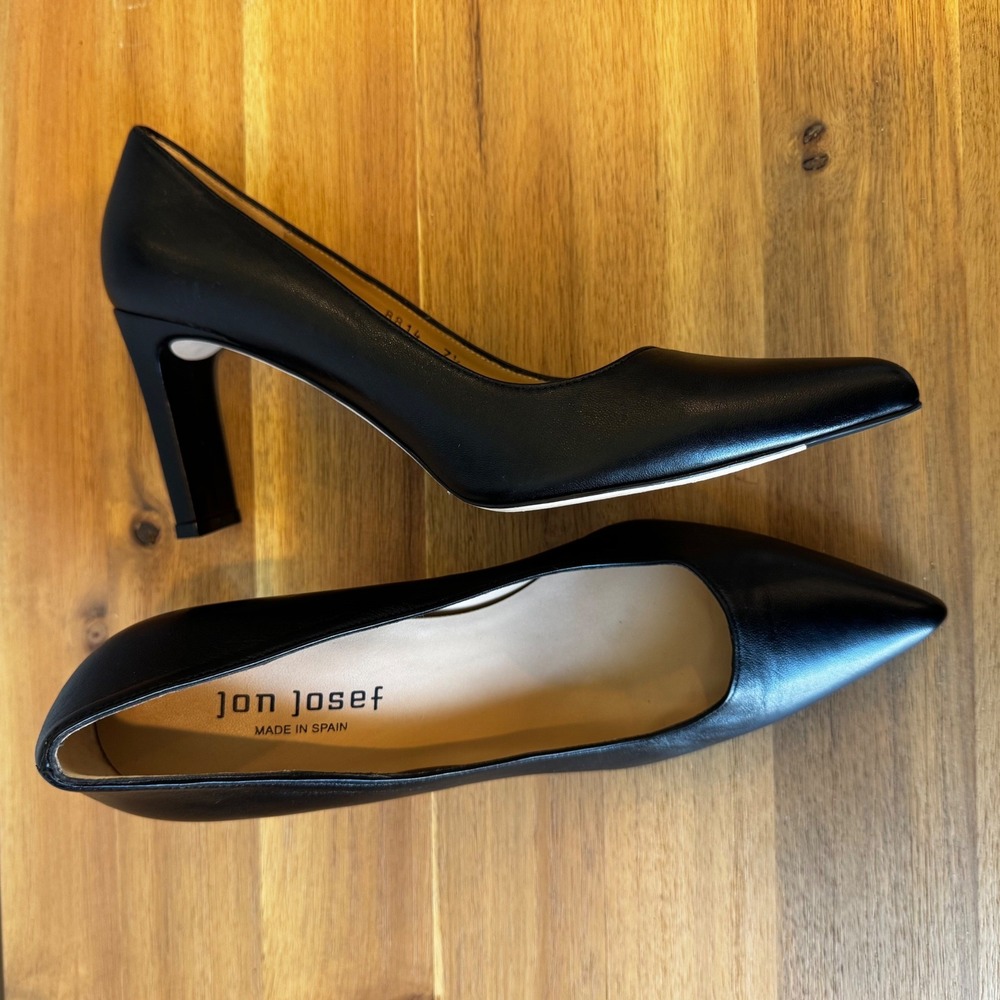 Jon Josef Women 7.5 Black Leather Pointed Toe Pumps‎ Heels Spain Classic Elegant